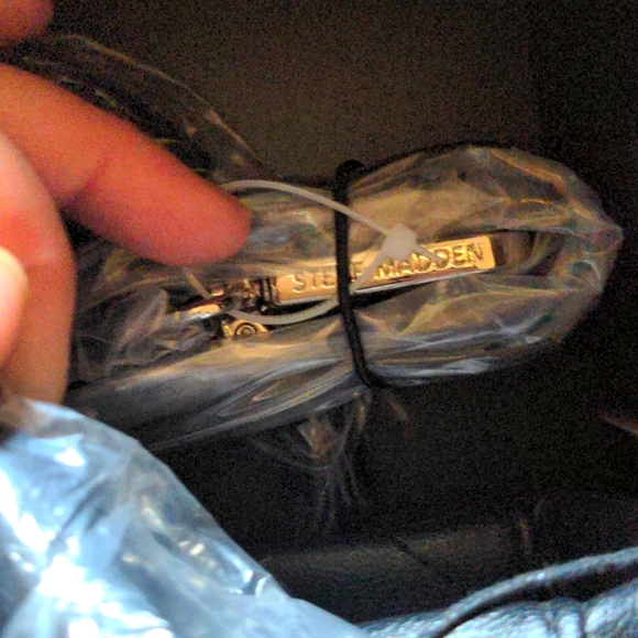 Steve Madden Gift set. - Picture 2 of 7